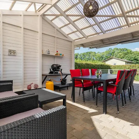 Stunning In Haderslev With Kitchen Tatil Evi Diernæs